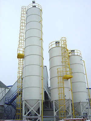 Cement silos