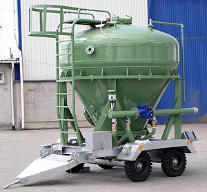 Mobile chamber feeder