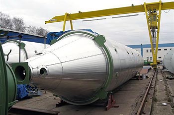 Insulation and heating of silo