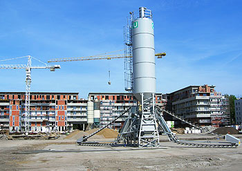 Fully automatic mini batching plants for construction sites